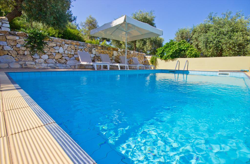 Thassian Villas لايميناس الغرفة الصورة